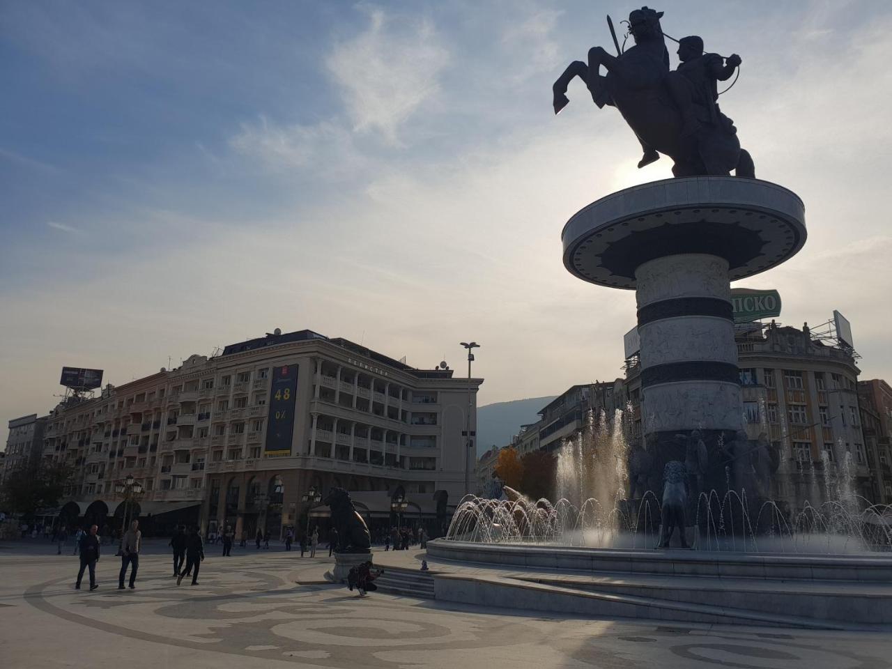 Rooftop Square Vanilla Skopje Extérieur photo
